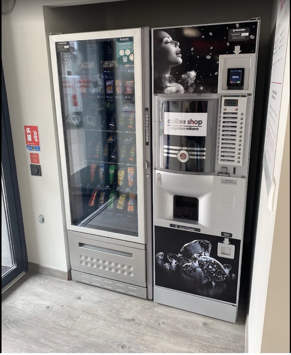 Distributeur de snacks et boissons chaudes Speed Queen